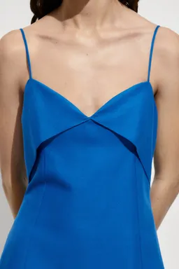 Vestido bordado escote vuelto de Mango en Vestidos para argentina