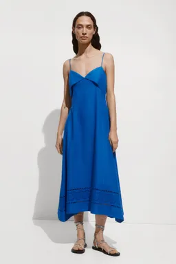 Vestido bordado escote vuelto de Mango en Vestidos para argentina