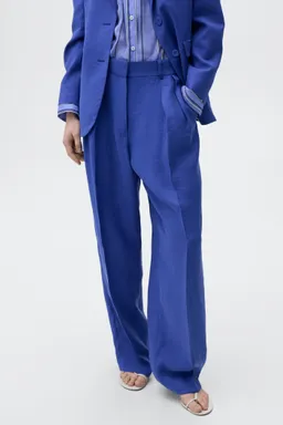 Pantalón traje wideleg pinzas de Mango en Pantalones para argentina