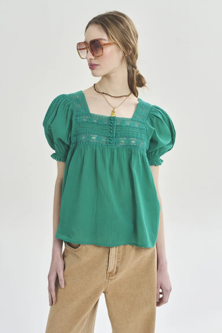 Blusa con mangas abullonadas en color verde para mujer de Akiabara en Blusas para argentina