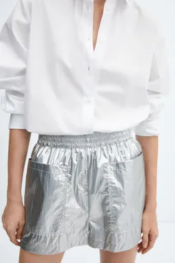 Shorts metalizados cintura elástica de Mango en Shorts para argentina