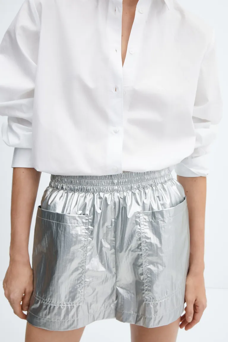 Shorts metalizados cintura elástica de Mango en Shorts para argentina