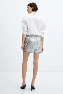 Shorts metalizados cintura elástica de Mango en Shorts para argentina