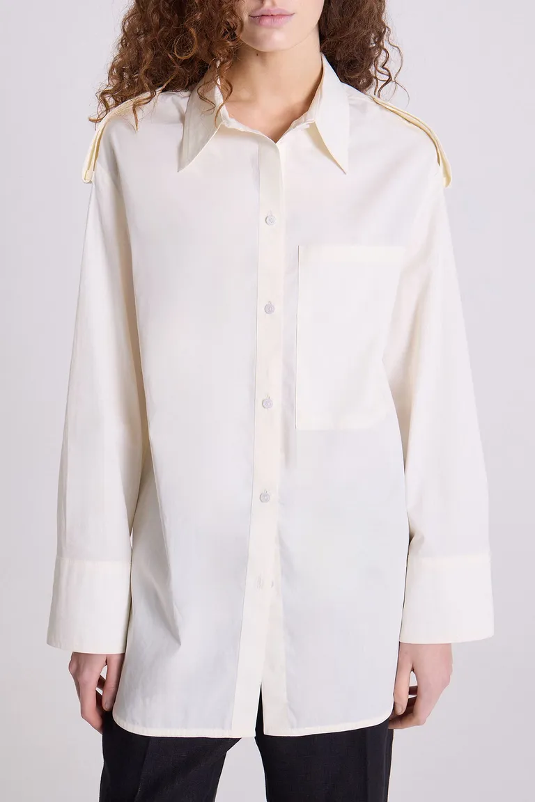 Camisa blanca oversized de poplin de algodón con detalles utilitarios de Maria Cher en Camisas para argentina