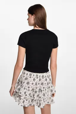 Remera cuello pico de Mango Teen en Remeras para argentina