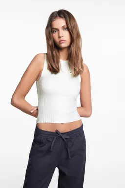 Top punto canalé de Mango Teen en Tops para argentina