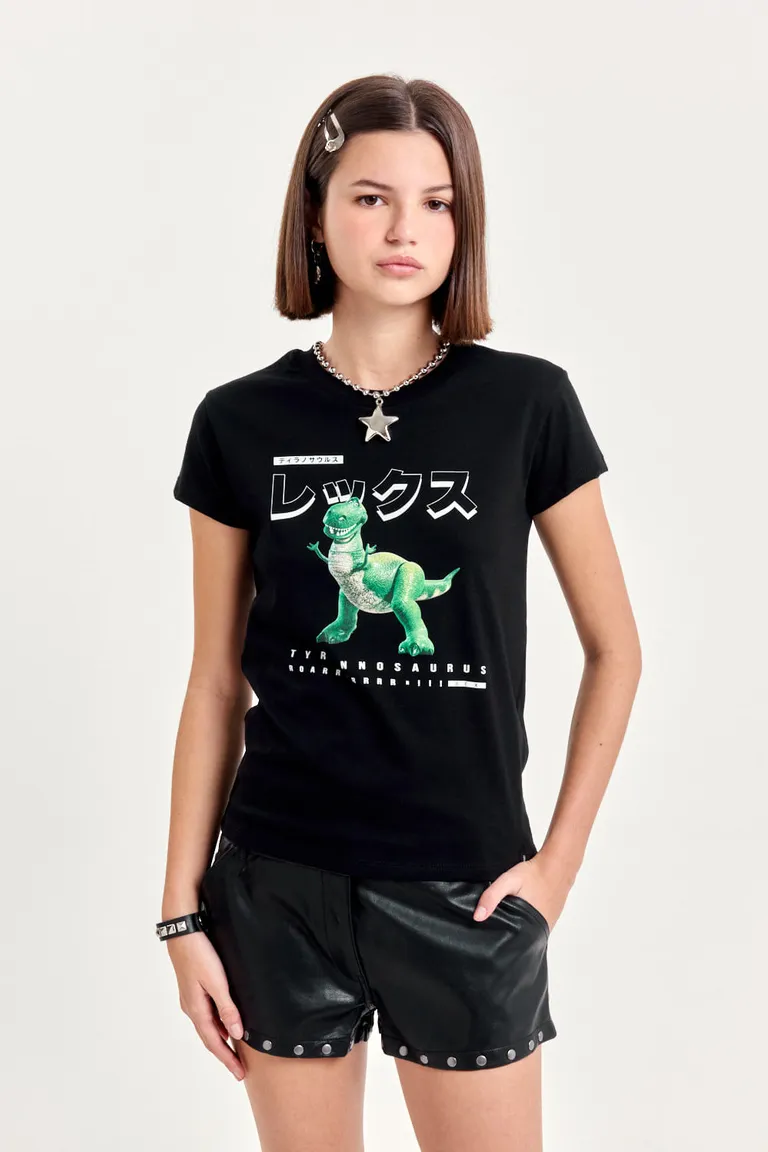 Remera de algodón con estampa de Rex, personaje de la película Toy Story, para un look casual y divertido de 47 Street en Remeras para argentina