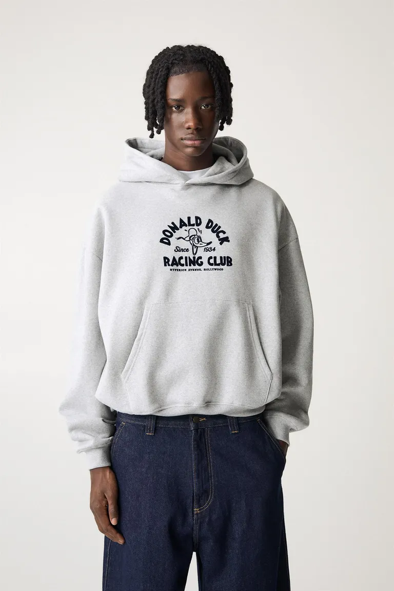 Sudadera capucha donald duck de Pull&Bear en Buzos y Sweaters para argentina