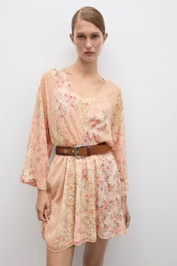 Vestido corto estampado floral de Mango en Vestidos para argentina
