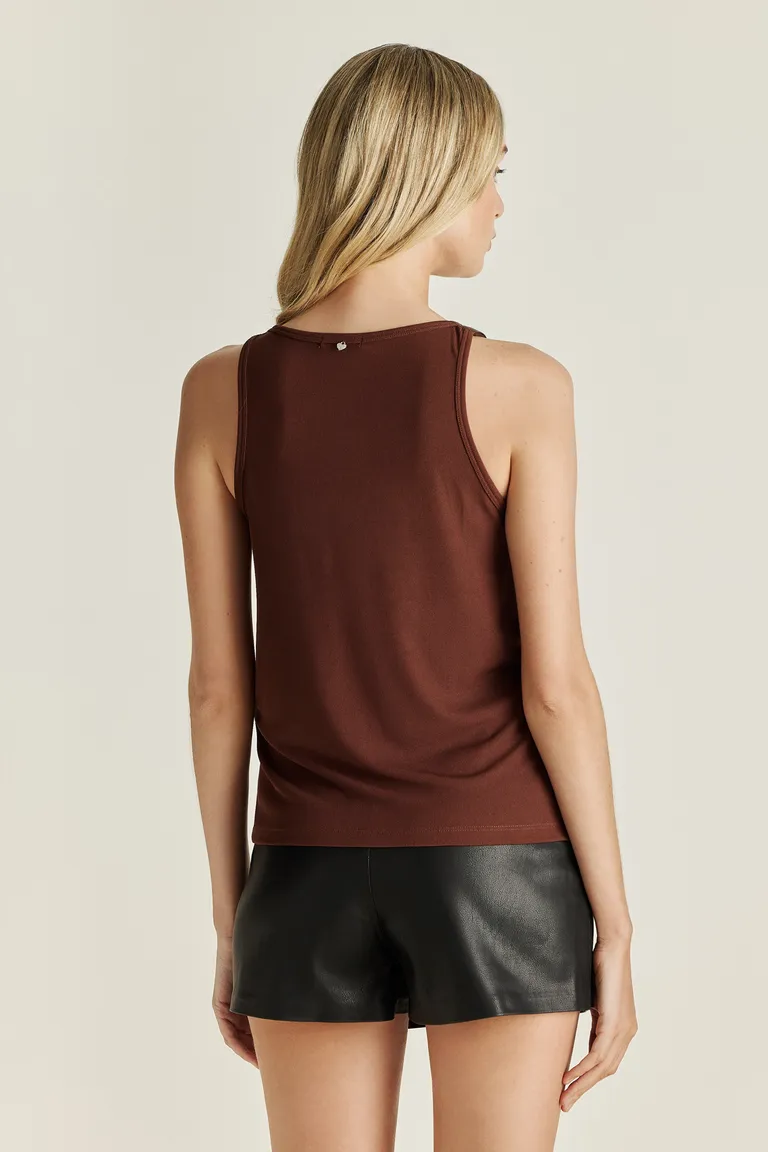 Remera sin mangas de diseño minimalista con panel de punto en la espalda de Tucci en Remeras para argentina