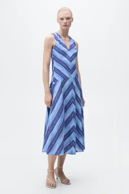 Vestido rayas evasé de Mango en Vestidos para argentina