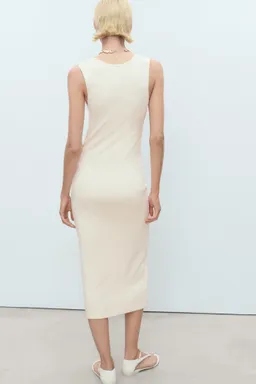 Vestido midi entallado de Mango en Vestidos para argentina