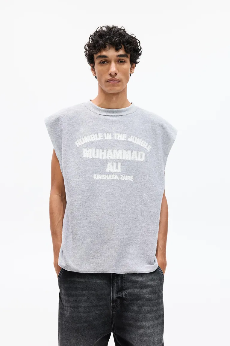 Sudadera sin mangas muhammad ali de Pull&Bear en Remeras y Polos para argentina