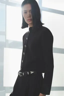 Chaqueta cuello mao con botones joya de Mango en Chaquetas para argentina