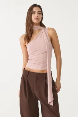Top asimétrico de tul de Stradivarius en Tops para argentina