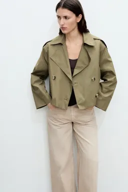 Trench corto doble botonadura de Mango en Chaquetas para argentina