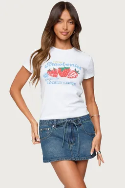 Remera gráfica fresas de Edikted en Remeras para argentina