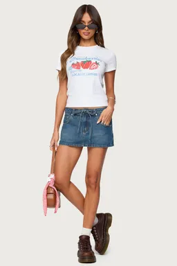 Remera gráfica fresas de Edikted en Remeras para argentina