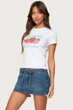 Remera gráfica fresas de Edikted en Remeras para argentina