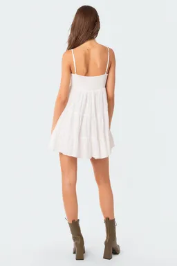 Mini vestido holgado marfil de Edikted en Vestidos para argentina