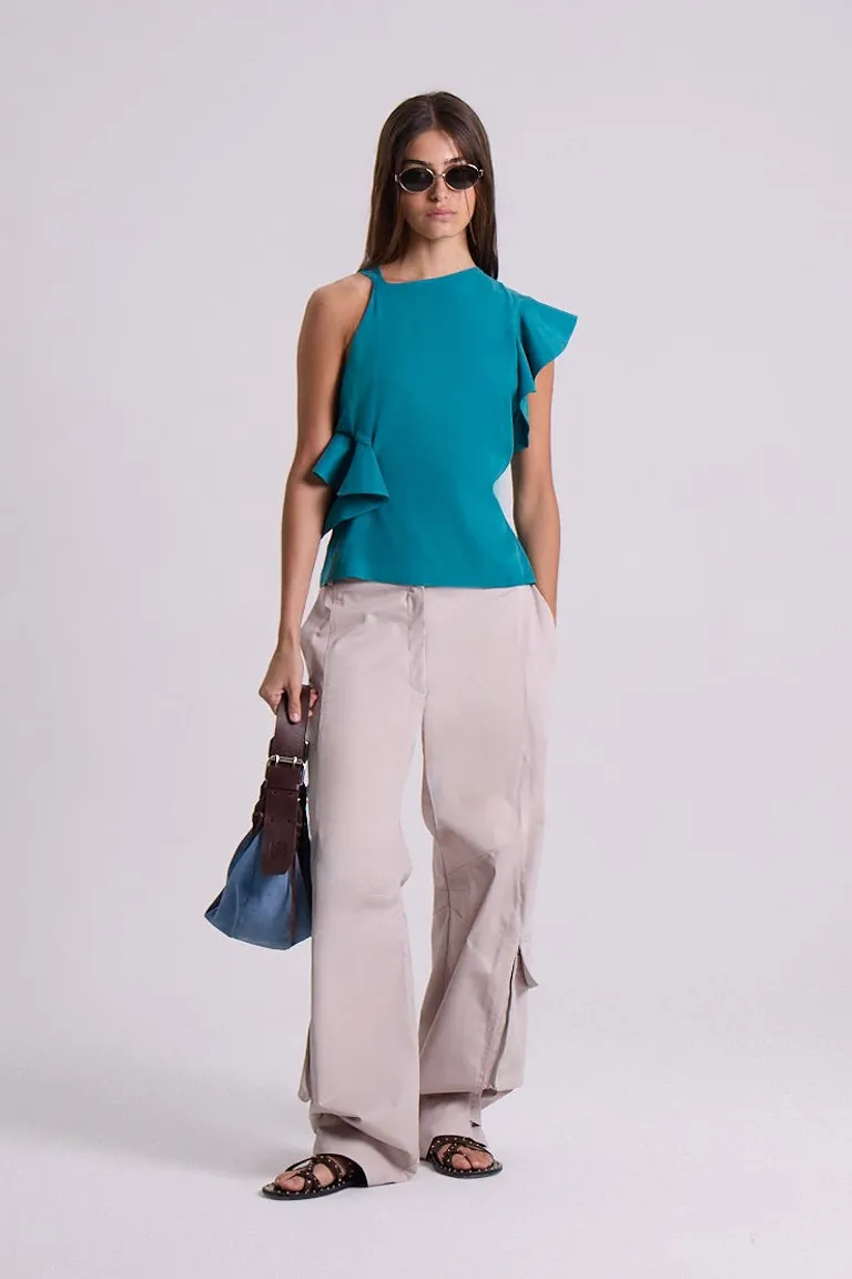 Top asimétrico con volados laterales y manga corta con cierre invisible de Maria Cher en Tops para argentina