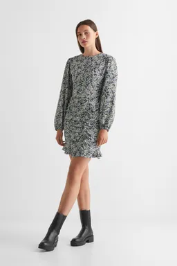 Vestido estampado con volantes de Mango Teen en Vestidos para argentina