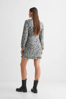 Vestido estampado con volantes de Mango Teen en Vestidos para argentina