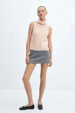 Top tejido cuello alto de Mango en Buzos y Sweaters para argentina