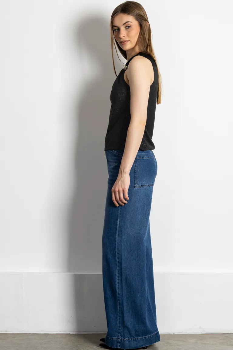 Remera negra de jersey ajustada con detalle metálico en el hombro de Kill en Remeras para argentina