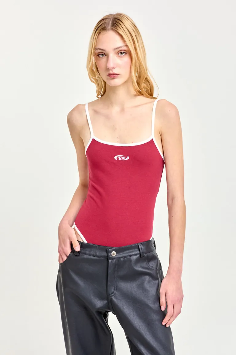 Body de algodón y lycra con estampa en el frente, ideal para un look casual y cómodo de 47 Street en Bodies para argentina