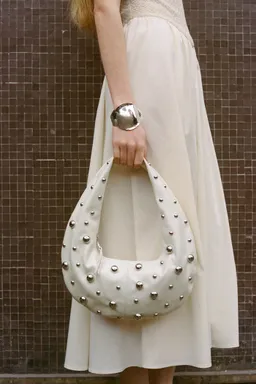 Bolso hombro con tachuelas de Mango en Bolsos y Carteras para argentina