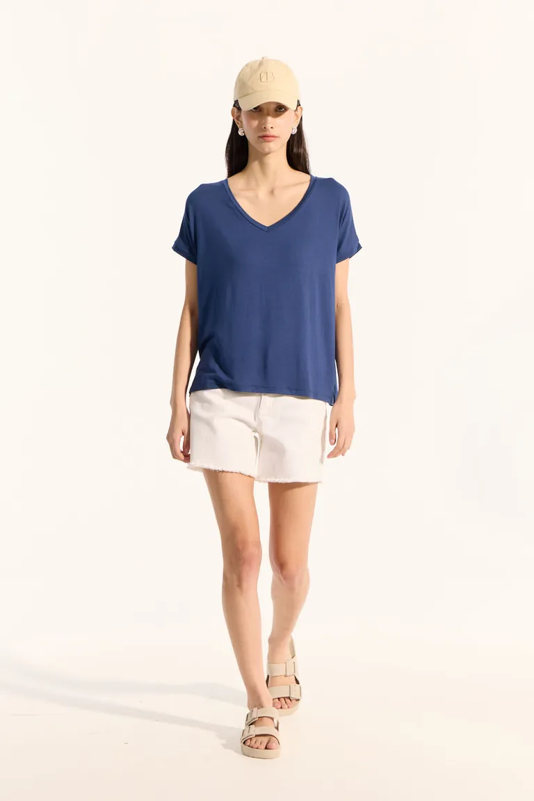 Remera amplia de estilo parisino con escote en V de Portsaid en Remeras para argentina