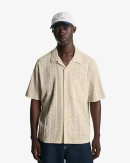 Camisa manga corta bordada de Bershka en Camisas para argentina