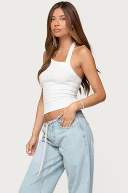 Top halter asimétrico kylan de Edikted en Tops para argentina