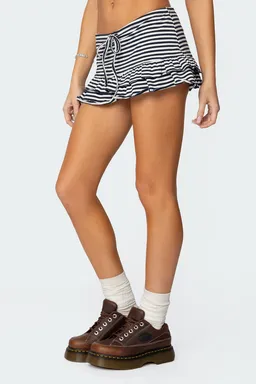 Mini falda skort rayas volados de Edikted en Shorts para argentina