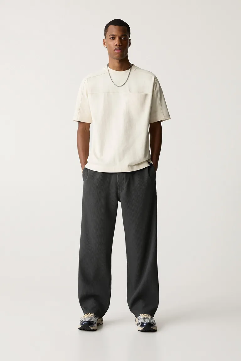Pantalón jogger plisado de Pull&Bear en Pantalones para argentina