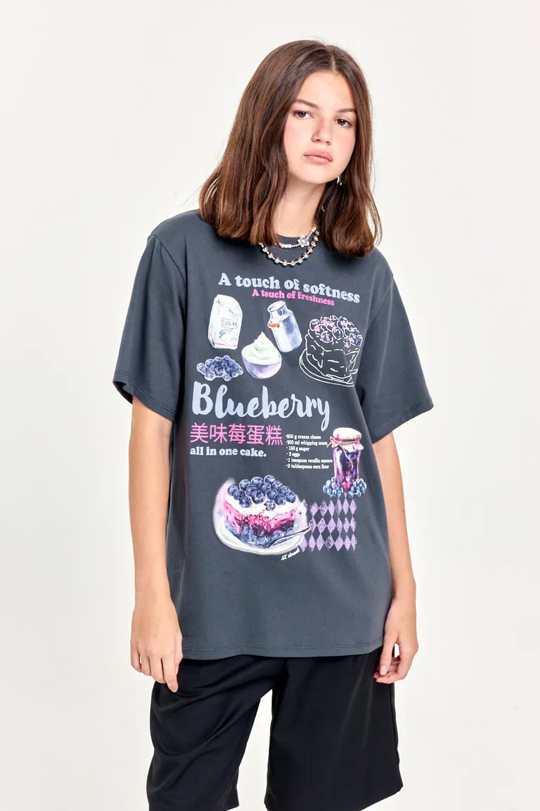 Remera oversize de jersey con estampado gráfico llamativo y diseño exclusivo de 47 Street en Remeras para argentina