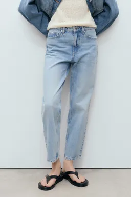 Jean recto tiro medio de Mango en Pantalones para argentina