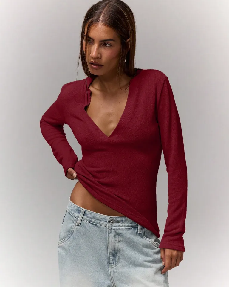 Top ajustado escote v de Musera en Tops para argentina