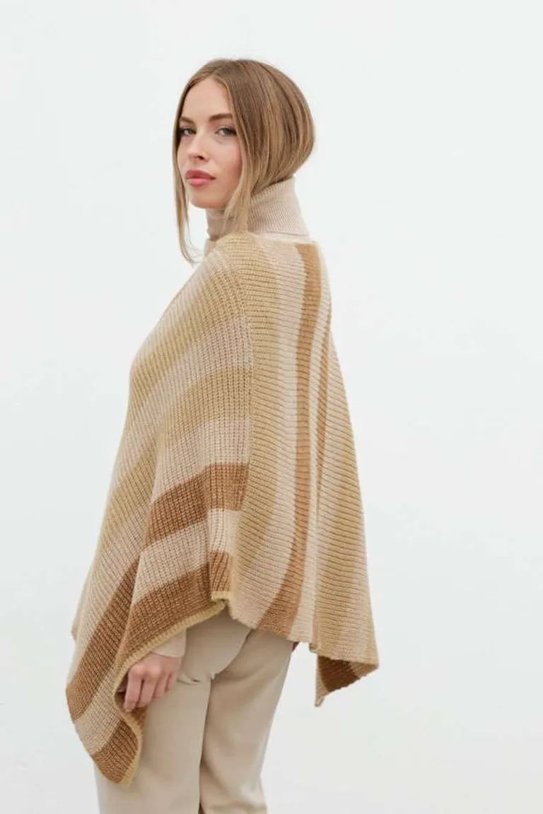 Poncho Rayado Elegante de Hesed en Capas y Ponchos para argentina