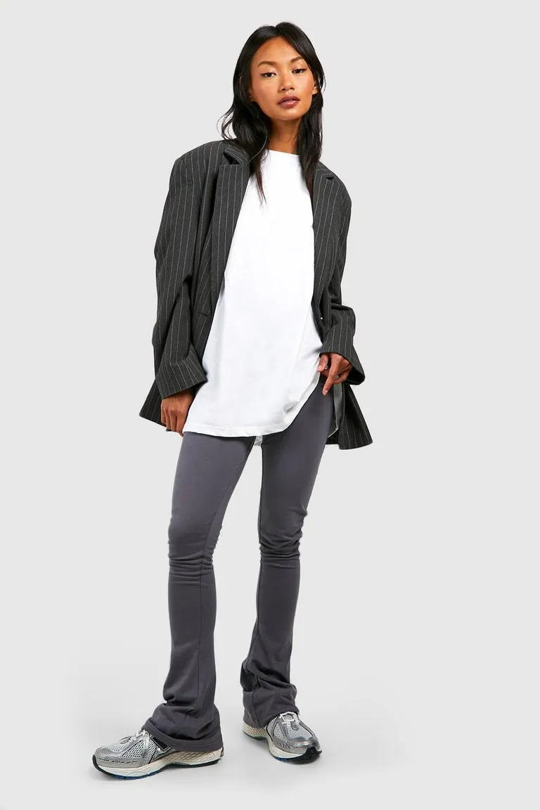 Pantalón acampanado jersey con frunce de Boohoo en Pantalones para argentina