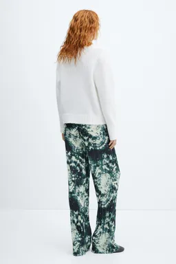 Pantalón plisado batik de Mango en Pantalones para argentina