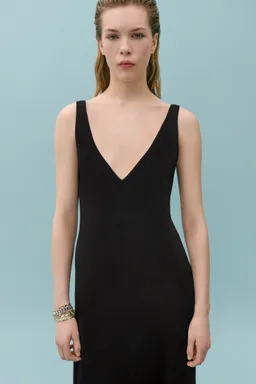 Vestido punto escote drapeado de Mango en Vestidos para argentina