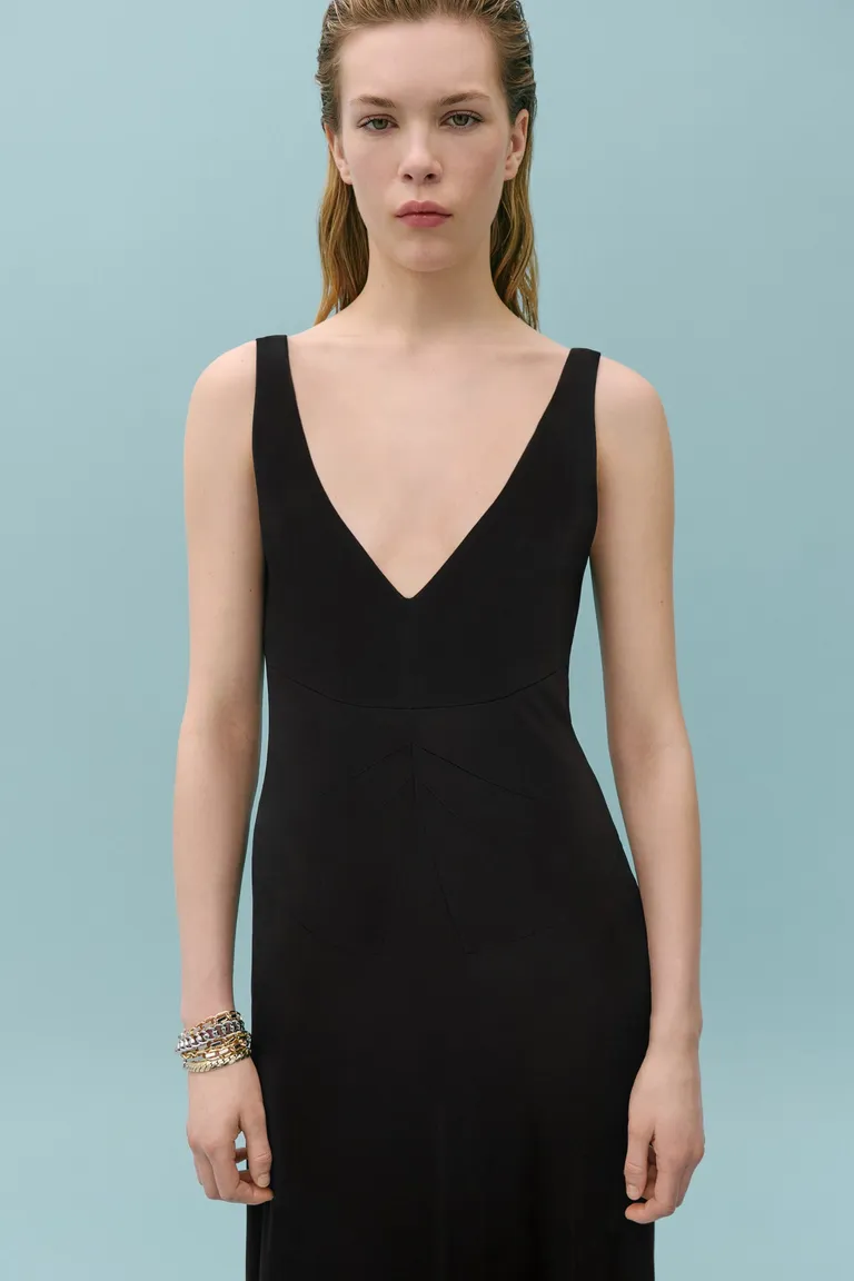Vestido punto escote drapeado de Mango en Vestidos para argentina