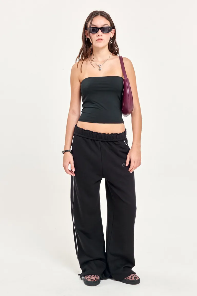 Pantalón negro de corte recto con detalles en vivo y estampado de 47 Street en Pantalones para argentina