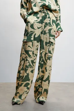 Pantalón jacquard floral bolsillos de Mango en Pantalones para argentina