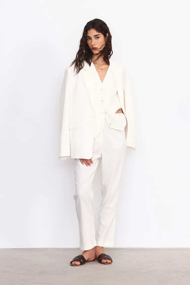 Pantalón sastrero de lino y viscosa para mujer, de corte elegante y versátil de Yagmour en Pantalones para argentina