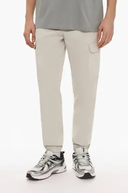 Pantalón jogger cargo de Lefties en Pantalones para argentina