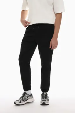 Pantalón jogger cargo de Lefties en Pantalones para argentina
