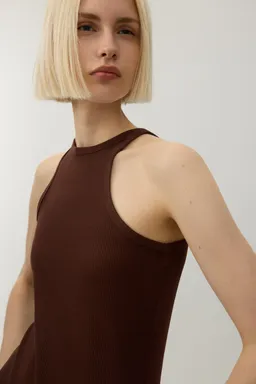Vestido con cuello halter de Lefties en Vestidos para argentina